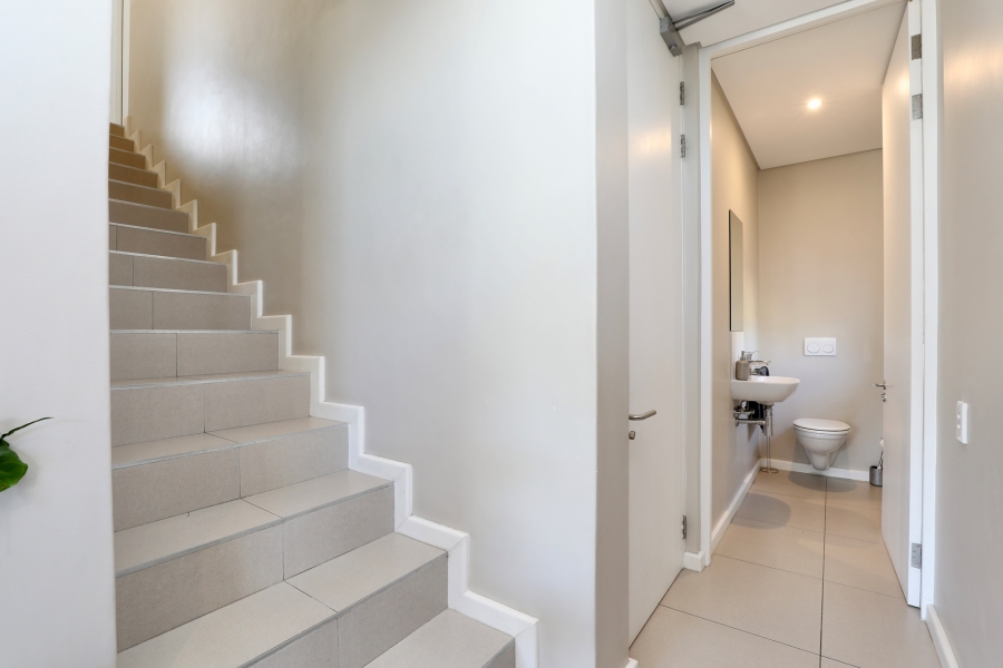 3 Bedroom Property for Sale in Somerset Lakes Western Cape